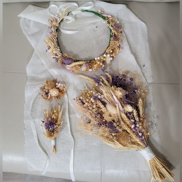 Bohemian Bridal Set. crown, bouquet, wrist corsage, boutonniere. - Picture 1 of 2